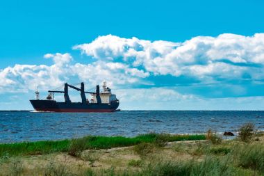 Kargo gemisi devam mavi