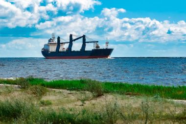 Kargo gemisi devam mavi