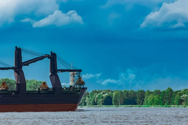 Kargo gemisi devam mavi