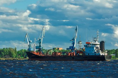 Siyah tanker gemisi