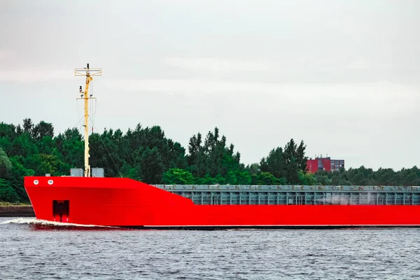 Oranje bulker schip — Stockfoto