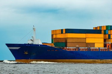 Mavi konteyner gemisi