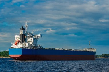 Kargo gemisi devam mavi