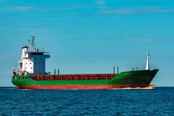 Зеленый Корабль Логистика Перевозки Грузов — стоковое фото