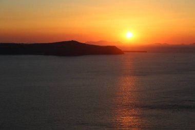Yunan Adaları Avrupa'da günbatımı sırasında okyanus görmek
