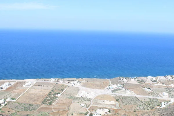 Skyling utsikt under dagen Temne av grekiska ön strandlinjen — Stockfoto