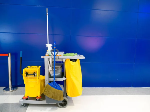 Cleaning Tools Cart Wait Cleaning Bucket Set Cleaning Equipment Office — Stock Photo, Image