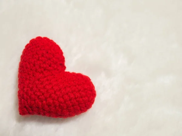 Handmade Red Yarn Heart White Wool Red Heart Left Picture — Stock Photo, Image