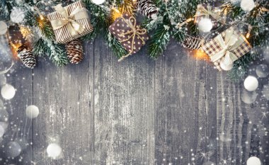 Süslemeleri ve hediye kutularıyla Noel arkaplanı