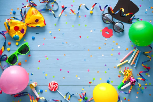 Renkli doğum günü veya karnaval arka plan — Stok fotoğraf