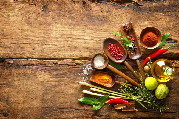 Various herbs and spices — Stock Photo, Image