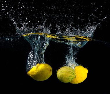 suyun içinde limon splash