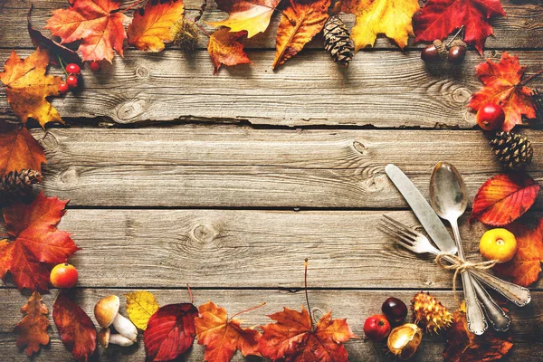 Thanksgiving autumn background with the vintage silverware — Stock Photo, Image