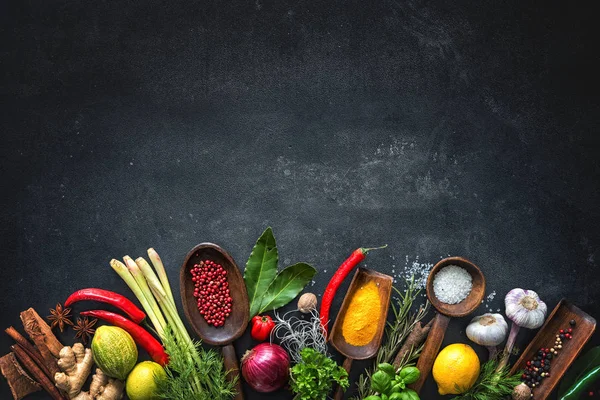 Various herbs and spices — Stock Photo, Image