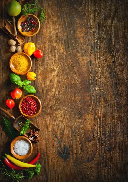 Various herbs and spices — Stock Photo, Image