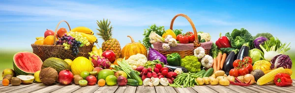 Овощи и фрукты фон — стоковое фото