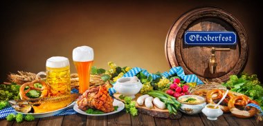 Oktoberfest bira, çerez ve çeşitli Bavyera spesiyalleri