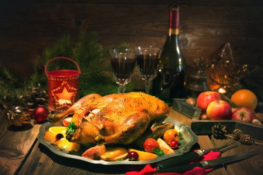 Elma ile Noel ördek kızartma
