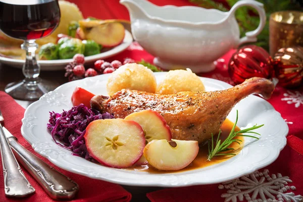 Roast duck leg — Stock Photo, Image