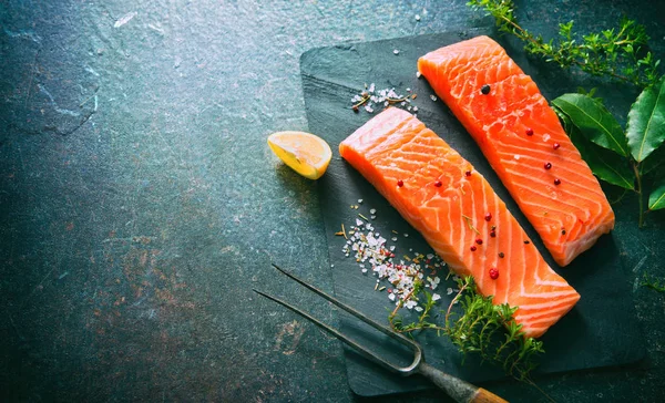 Fillet steak salmon segar — Stok Foto