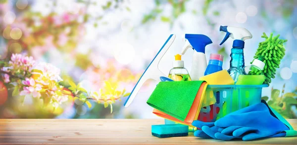 Reinigungskonzept. Hausreinigung, Hygiene, Frühling, Hausarbeit, Reinigung — Stockfoto