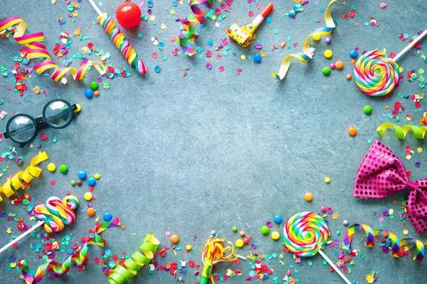 Карнавал, день народження або вечірка — стокове фото