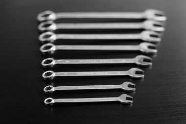 Araba tamir araçları