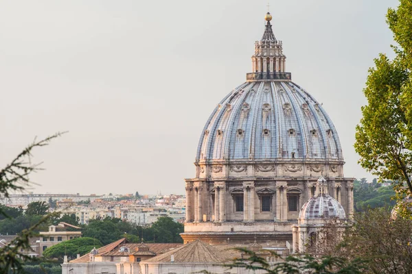 Vatikán, jak je patrné z kuchyňkou, Řím, Itálie — Stock fotografie