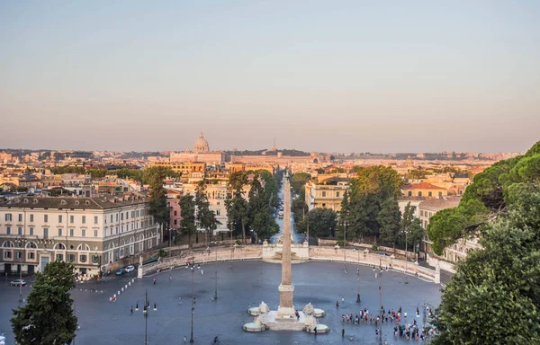 Piazza del Popolo v sunrise, Řím, Itálie — Stock fotografie