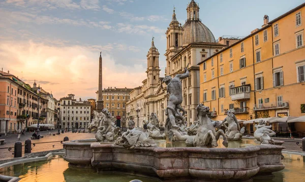Piazza Navona adlı gündoğumu, Roma, İtalya