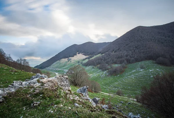 Forca d 'Acero, İtalya Ciociaria' dan Parco Nazionale d 'Abruzzo' ya giriş izni