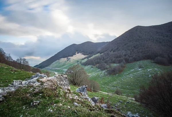 Forca d 'Acero, Zugang zum Nationalpark der Abruzzen von Ciociaria, Latium, Italien — Stockfoto