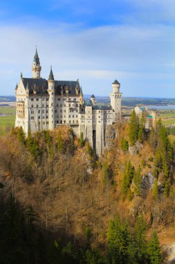 Neuschwanstein Kalesi 'ne bakan bir kız