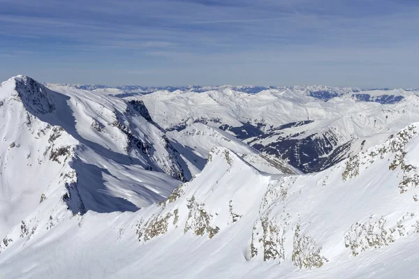 冬のオーストリアアルプス｜ヨーロッパのトップ、チロルのアルプス山の風景 — ストック写真