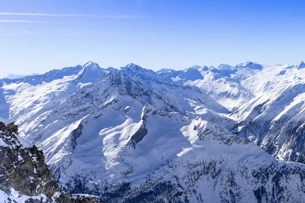 Rakouské Alpy v zimě.Alpská horská krajina v Tyrolsku, Top of Europe — Stock fotografie