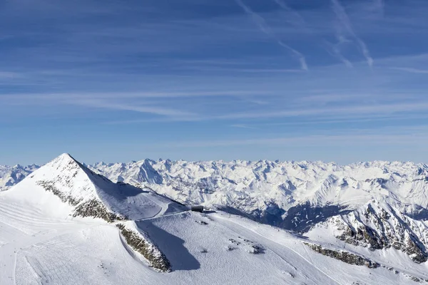 Rakouské Alpy v zimě.Alpská horská krajina v Tyrolsku, Top of Europe — Stock fotografie