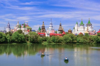 Rusya, Moskova, 26 Temmuz 2018 Izmailovsky Kremlin Yansıması