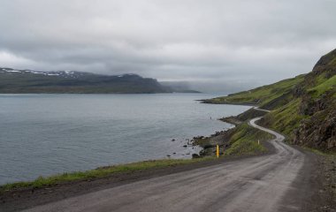 İzlanda üzerinde ikonik çevre yolu