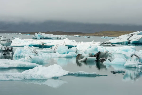 Beautiful glacier lagoon in Iceland — Stock Photo, Image