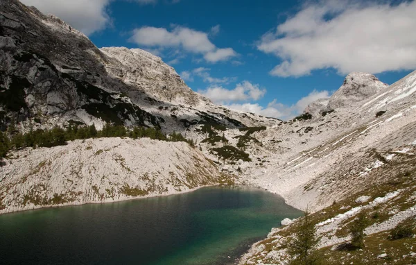 Paesaggio montano panoramico nelle Alpi Giulie, Slovenia — Foto Stock