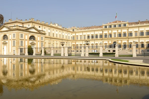 意大利蒙扎的皇家别墅西侧 — 图库照片