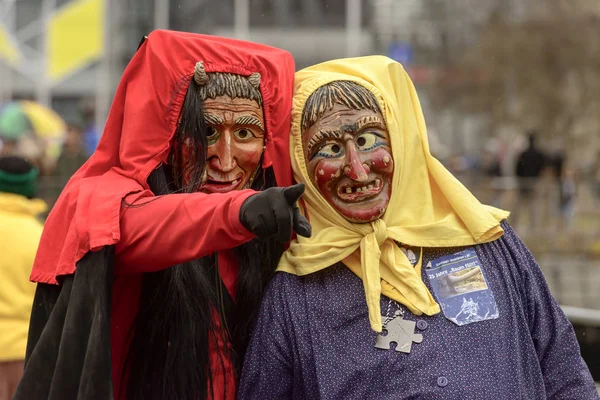 Kırmızı şeytan Sihirbazı ve karnaval geçit, Stuttgart, cadı — Stok fotoğraf