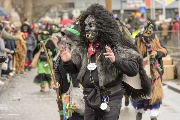 Karnaval geçit, Stuttgart, goril maskesi — Stok fotoğraf