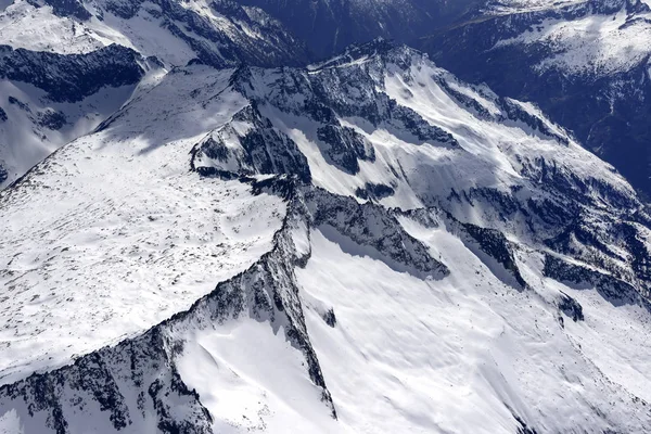 Vård Alto våren snows, Italien — Stockfoto