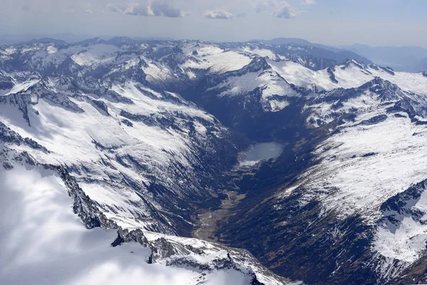 Hooggelegen dal van de Fumo in Adamello bereik, Italië — Stockfoto