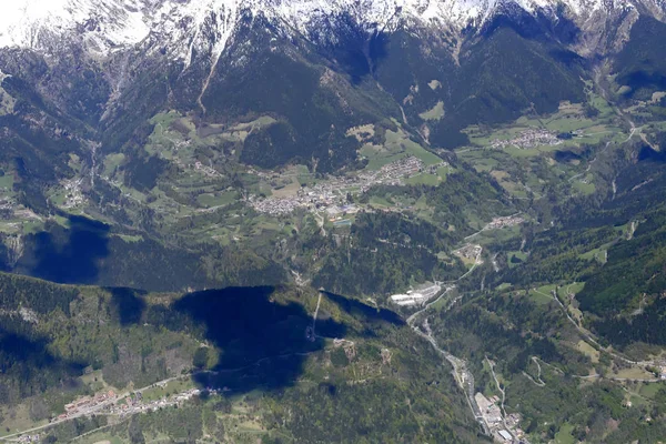 Vilminore di Scalve aerial, Italy — Stockfoto