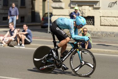 Astana takım rakip İtalya 2017, Milan, yüksek hızda