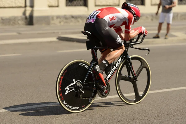Moreno Hofland competidor a alta velocidad en Giro 2017, Milán — Foto de Stock