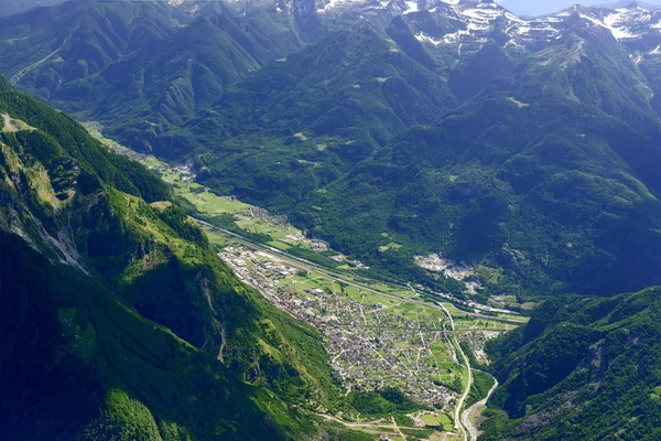 Aérea de Biasca, Suiza —  Fotos de Stock