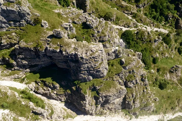 Rock crags of Resegone peak, Italy — kuvapankkivalokuva